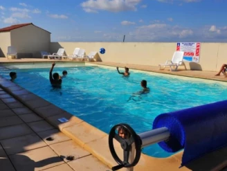 Camping Le Pavillon Bleu 3*, Camping 3* à L'Aiguillon sur Mer (Vendée) - Location Mobil Home pour 4 personnes - Photo N°3