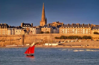 Camping Village Insolite , Camping 1* à Saint Benoît des Ondes (Ille et Vilaine) - Location Yourte pour 2 personnes - Photo N°6