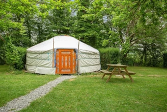 Camping Village des Yourtes , Camping 1* à Ploubalay (Cotes d'Armor) - Location Yourte pour 2 personnes - Photo N°1