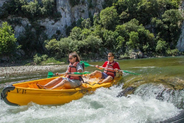 Camping Aloha Plage 4*, Camping 4* à Sampzon (Ardèche) - Location Mobil Home pour 6 personnes - Photo N°12