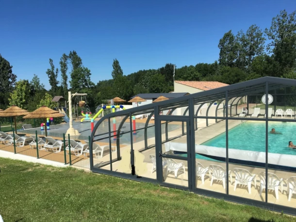Camping Campilô 4*, Camping 4* à Aubigny (Vendée) - Location Tente équipée pour 4 personnes - Photo N°2