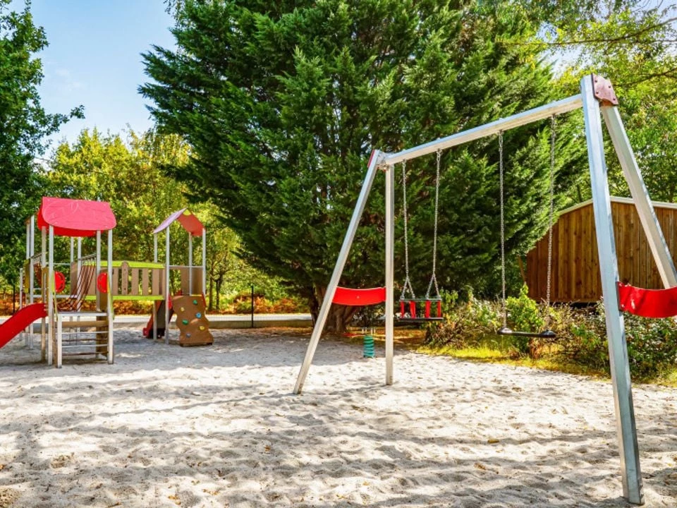 Camping Des Familles 4* , Camping 4* à Grayan et l'Hôpital (Gironde) - Location Mobil Home pour 6 personnes - Photo N°16