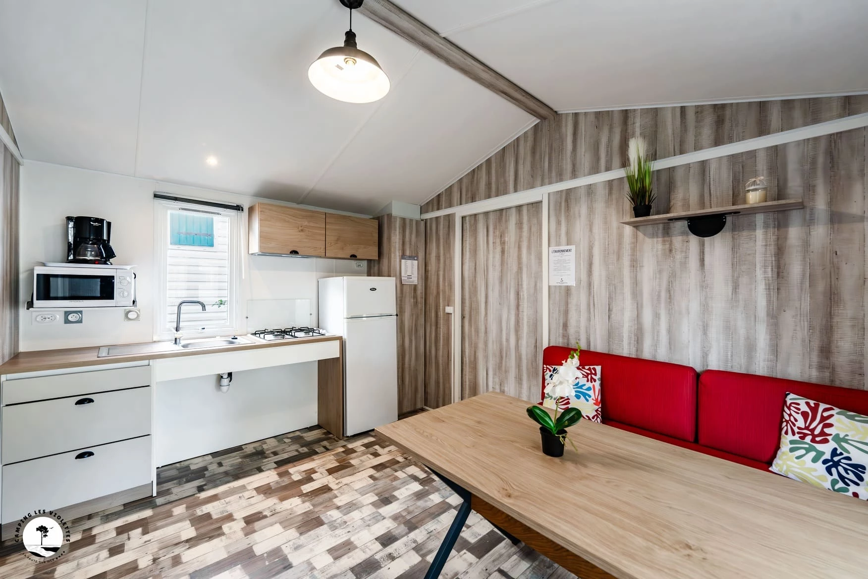 Camping Les Violettes 4*, Camping 4* à La Faute sur Mer (Vendée) - Location Mobil Home pour 4 personnes - Photo N°3