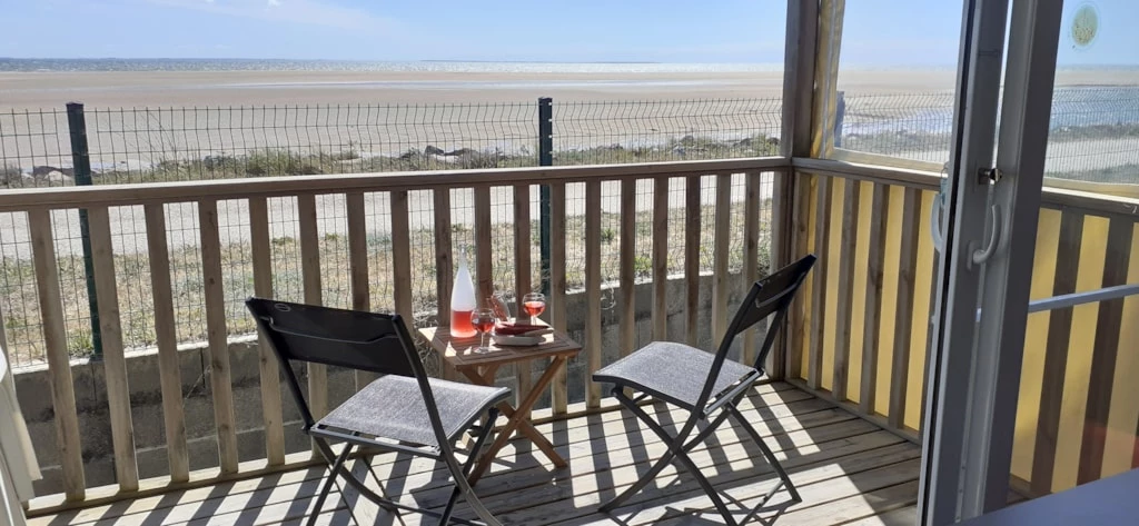 Camping Les Violettes 4*, Camping 4* à La Faute sur Mer (Vendée) - Location Mobil Home pour 4 personnes - Photo N°11