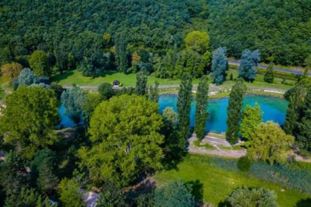Camping La Grande Prade 3*, Camping 3* à La Cassagne (Dordogne) - Location Mobil Home pour 4 personnes - Photo N°4