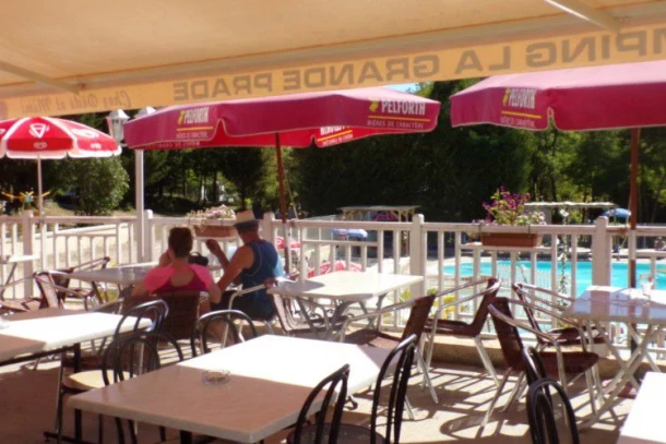 Camping La Grande Prade 3*, Camping 3* à La Cassagne (Dordogne) - Location Mobil Home pour 4 personnes - Photo N°13