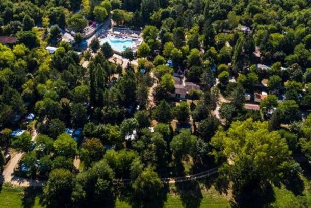 Camping La Grande Prade 3*, Camping 3* à La Cassagne (Dordogne) - Location Mobil Home pour 4 personnes - Photo N°16