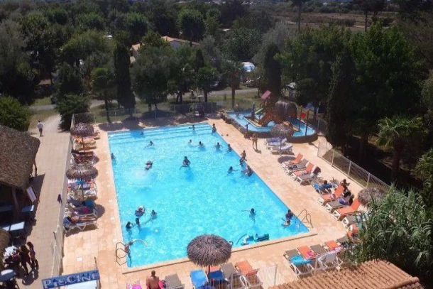 Camping Les Embruns d'Oléron 4*, Camping 4* à Le Château d'Oléron (Charente Maritime) - Location Tente équipée pour 5 personnes - Photo N°5