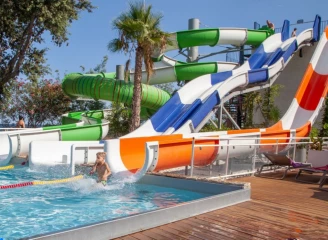 CAMPING Merendella 4*, Camping à San Nicolao (Haute Corse) - Location Tente équipée pour 5 personnes - Photo N°2