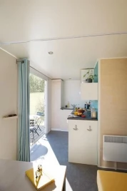  Camping Le Bois Verdon 4*, Camping 4* à Saint Jean de Monts (Vendée) - Location Mobil Home pour 2 personnes - Photo N°4