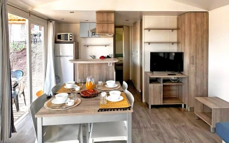 Camping Les Cigales 5* - Ze Collection, Camping 5* à Le Muy (Var) - Location Mobil Home pour 6 personnes - Photo N°3