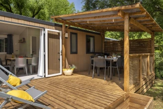 Camping Lou Castel 4* - Ze collection, Camping 4* à Castelnaud la Chapelle (Dordogne) - Location Mobil Home pour 6 personnes - Photo N°3