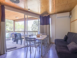 Camping Torraccia 3* - Ze collection, Camping 3* à Cargèse (Corse du Sud) - Location Chalet pour 5 personnes - Photo N°3