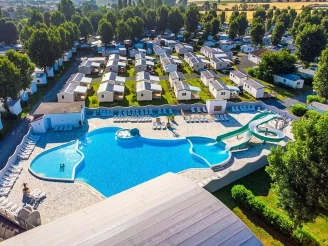 , Camping 4* à Angles (Vendée) - Location Mobil Home pour 6 personnes - Photo N°1