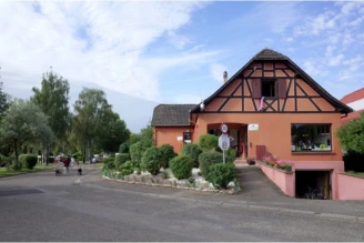 Camping Les Portes d'Alsace 3*, Camping 3* à Saverne (Bas Rhin) - Location Mobil Home pour 4 personnes - Photo N°4
