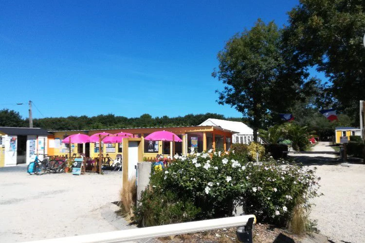 Camping de Lanven 3*, Camping 3* à Plomeur (Finistère) - Location Mobil Home pour 6 personnes - Photo N°8