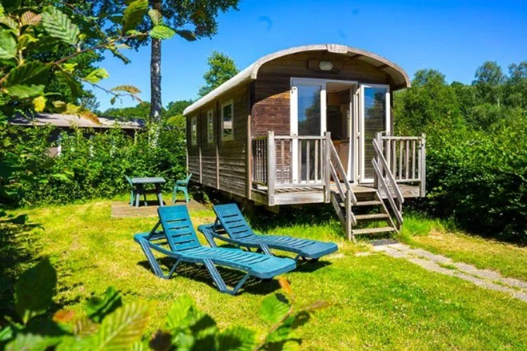 Camping De La Forêt 3*, Camping 3* à Sillé le Guillaume (Sarthe) - Location Tente équipée pour 5 personnes - Photo N°6