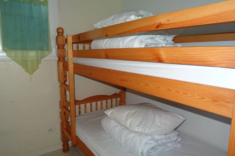 Camping Le Repaire 3*, Camping 3* à Thiviers (Dordogne) - Location Chalet pour 6 personnes - Photo N°24