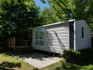 Camping au Soleil d'Oc 4*, Camping 4* à Monceaux sur Dordogne (Corrèze) - Location Mobil Home pour 6 personnes - Photo N°2