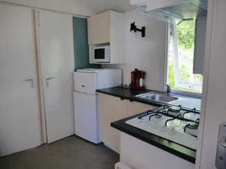 Camping au Soleil d'Oc 4*, Camping 4* à Monceaux sur Dordogne (Corrèze) - Location Mobil Home pour 6 personnes - Photo N°4