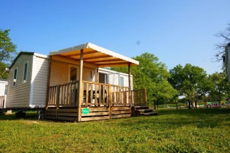Camping de L'Ile 3*, Camping 3* à Bannay (Cher) - Location Mobil Home pour 6 personnes - Photo N°1
