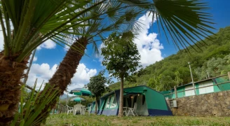 Camping Delle Rose 4*, Camping 4* à Isolabona (Imperia) - Location Tente équipée pour 6 personnes - Photo N°3