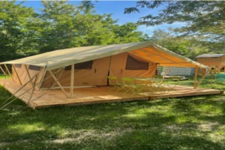 , Camping 4* à Lalevade d'Ardèche (Ardèche) - Location Tente équipée pour 4 personnes - Photo N°1