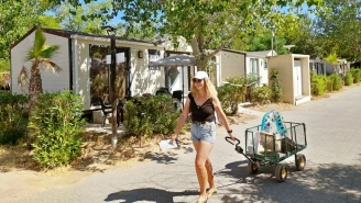 Domaine du Golfe de Saint Tropez 4*, Camping 4* à Grimaud (Var) - Location Mobil Home pour 8 personnes - Photo N°4