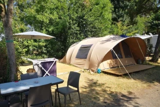 Camping Le Bois Verdon 4*, Camping 3* à Saint Jean de Monts (Vendée) - Location Tente équipée pour 5 personnes - Photo N°1