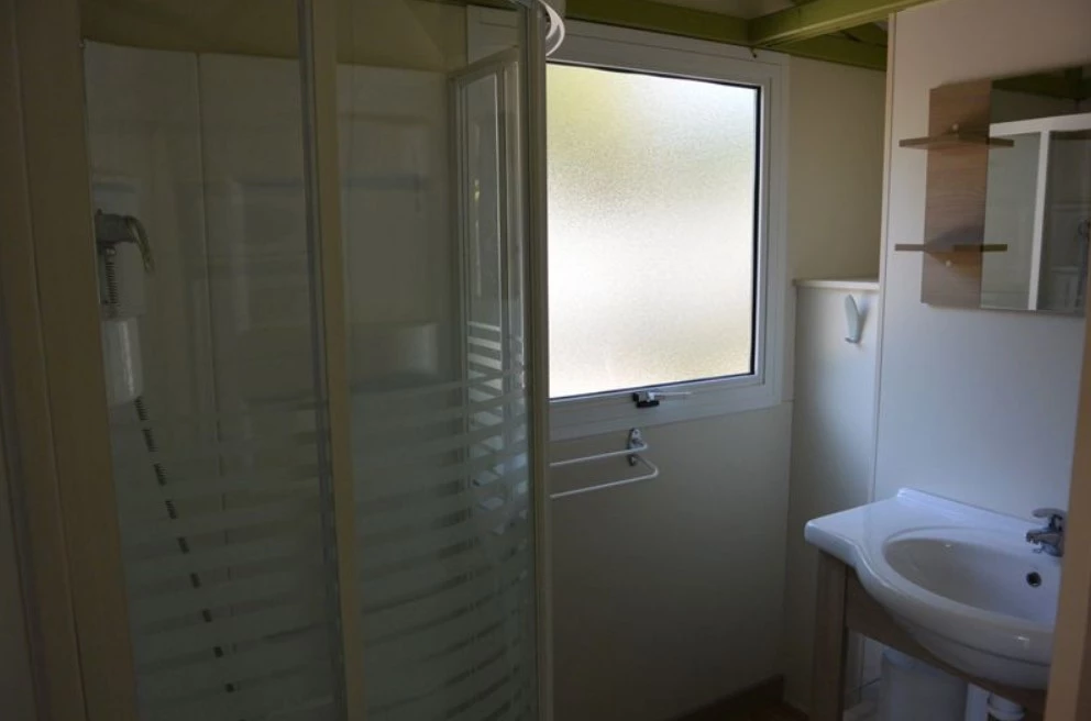 Camping au Soleil d'Oc 4*, Camping 4* à Monceaux sur Dordogne (Corrèze) - Location Chalet pour 6 personnes - Photo N°5