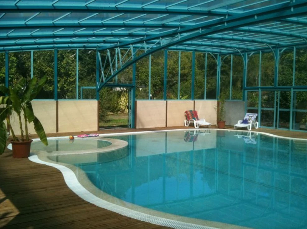 Camping au Soleil d'Oc 4*, Camping 4* à Monceaux sur Dordogne (Corrèze) - Location Chalet pour 6 personnes - Photo N°12