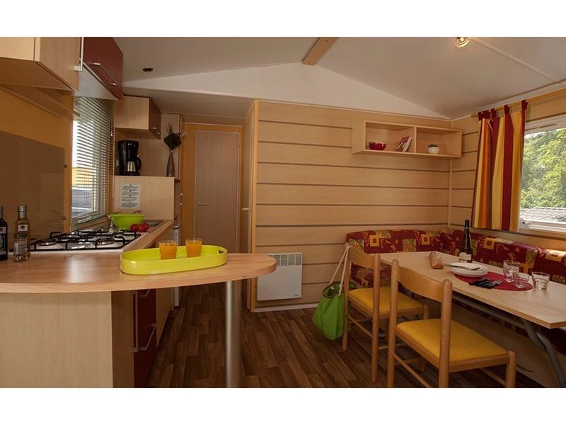 Camping au Soleil d'Oc 4*, Camping 4* à Monceaux sur Dordogne (Corrèze) - Location Mobil Home pour 6 personnes - Photo N°4