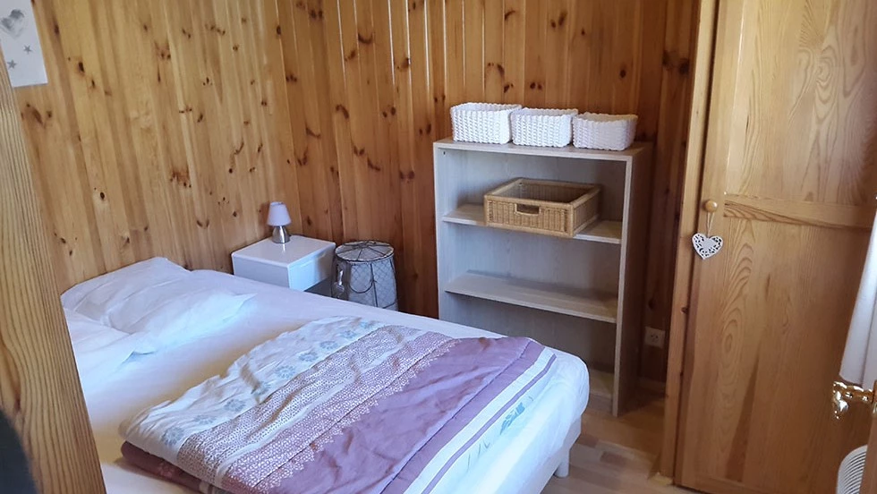 Camping La Motte Flottante 2*, Camping 2* à La Freissinouse (Hautes Alpes) - Location Chalet pour 2 personnes - Photo N°5