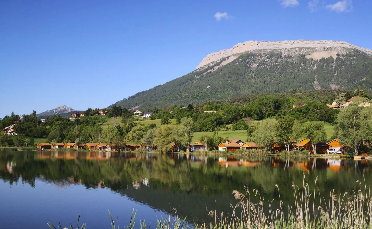 Camping La Motte Flottante 2*, Camping 2* à La Freissinouse (Hautes Alpes) - Location Chalet pour 2 personnes - Photo N°8