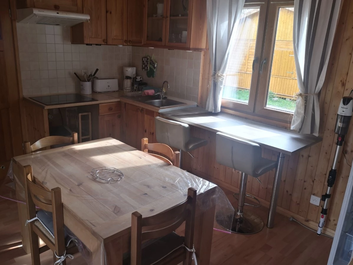 Camping La Motte Flottante 2*, Camping 2* à La Freissinouse (Hautes Alpes) - Location Chalet pour 5 personnes - Photo N°2