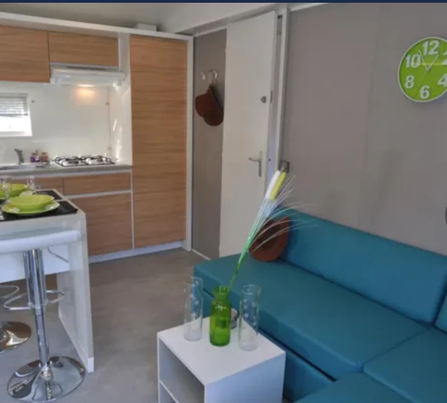 Camping Le Mas des Sédariès 3*, Camping 3* à Villefort (Lozère) - Location Chalet pour 10 personnes - Photo N°5