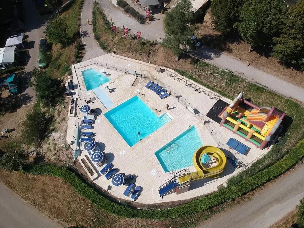 Camping Le Mas des Sédariès 3*, Camping 3* à Villefort (Lozère) - Location Chalet pour 10 personnes - Photo N°12