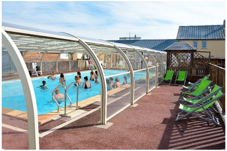 , Camping 4* à Sainte Marie du Mont (Manche) - Location Chalet pour 2 personnes - Photo N°3