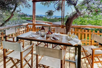 Camping Au Paradis des Campeurs 4*, Camping 4* à Les Issambres (Var) - Location Chalet pour 4 personnes - Photo N°3