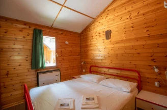 Camping Cevedale, Camping 2* à Ossana (Trente) - Location Chalet pour 5 personnes - Photo N°3