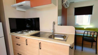 Camping La Bergerie Plage 4*, Camping 4* à Hyères (Var) - Location Mobil Home pour 4 personnes - Photo N°3