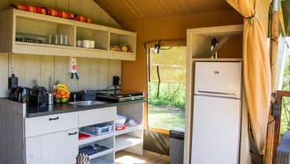 Camping le Lac O Fées 3*, Camping 3* à Priziac (Morbihan) - Location Tente équipée pour 6 personnes - Photo N°3