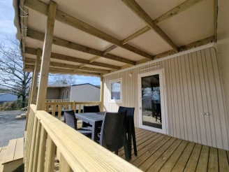 Camping Les P'tites Maisons dans la Prairie 3*, Camping 3* à Sallertaine (Vendée) - Location Mobil Home pour 2 personnes - Photo N°3