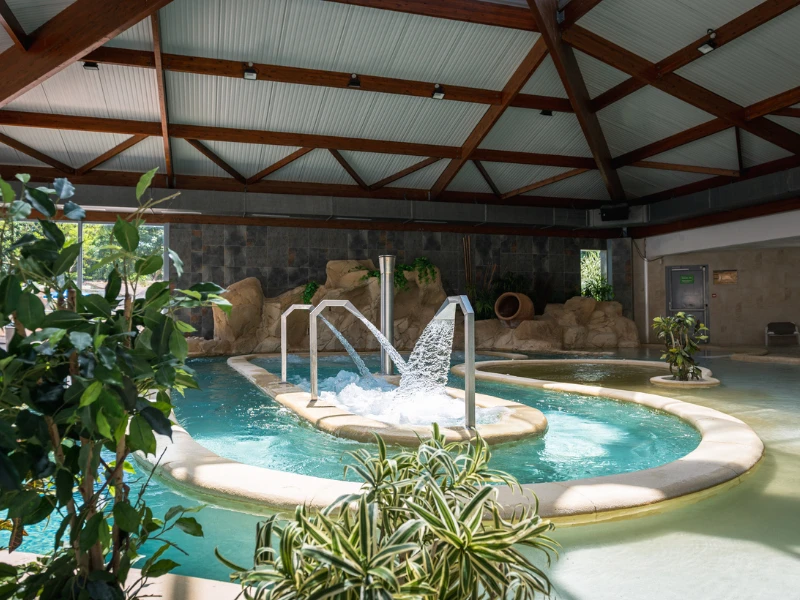 Camping Les Gros Joncs 5*, Camping 5* à Saint Georges d'Oléron (Charente Maritime) - Location Mobil Home pour 4 personnes - Photo N°15