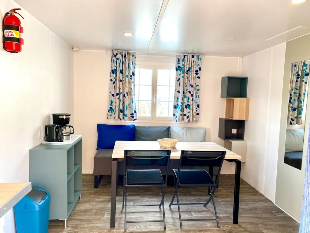 Camping Les Gros Joncs 5*, Camping 5* à Saint Georges d'Oléron (Charente Maritime) - Location Mobil Home pour 4 personnes - Photo N°5
