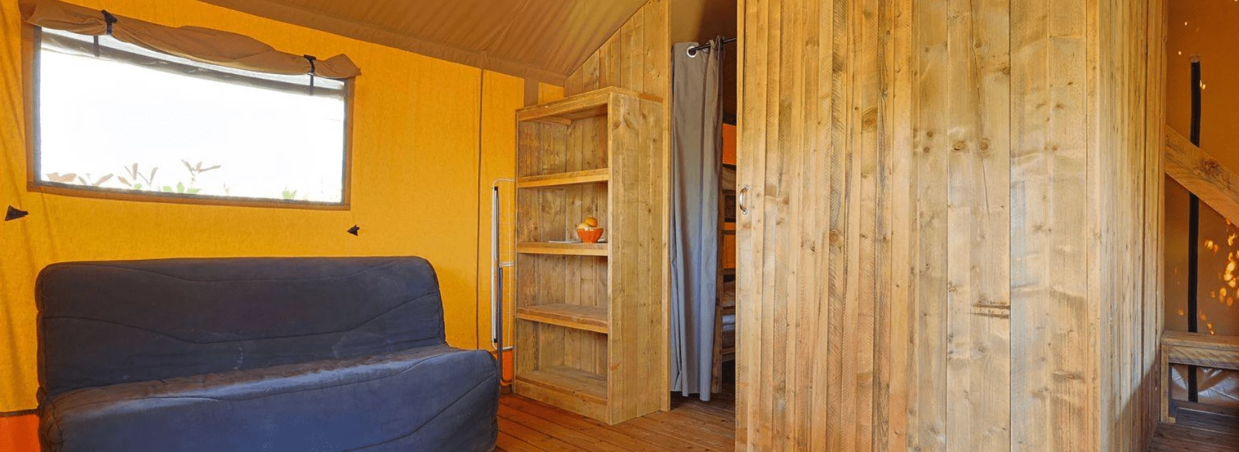 Camping Domaine Villa Verde, Camping 2* à Callas (Var) - Location Tente équipée pour 4 personnes - Photo N°3