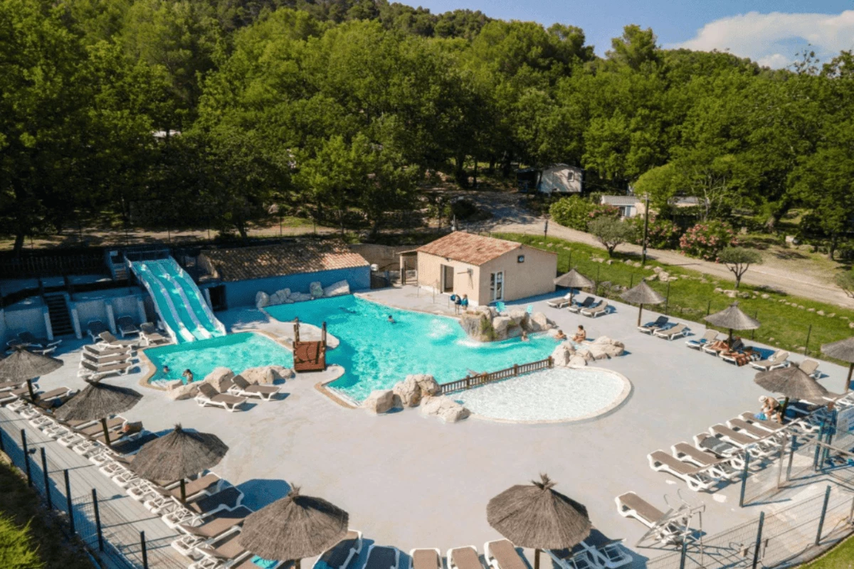 Camping Domaine Villa Verde, Camping 2* à Callas (Var) - Location Tente équipée pour 6 personnes - Photo N°6