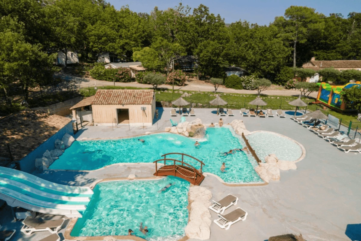 Camping Domaine Villa Verde, Camping 2* à Callas (Var) - Location Tente équipée pour 6 personnes - Photo N°8