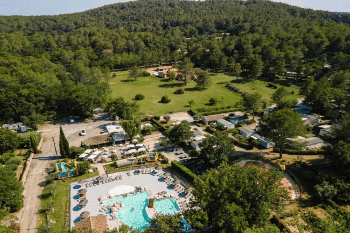 Camping Domaine Villa Verde, Camping 2* à Callas (Var) - Location Tente équipée pour 6 personnes - Photo N°12