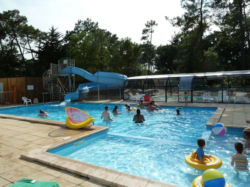 Camping Les Samaras 4*, Camping 4* à Saint Jean de Monts (Vendée) - Location Mobil Home pour 4 personnes - Photo N°5